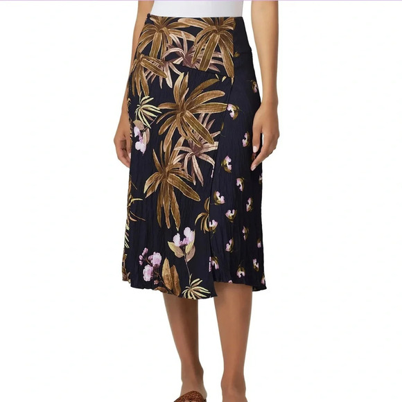 Vince Mixed Tropical Print Midi Wrap Skirt in Navy & Lilac Size 0/XS - Picture 3 of 14